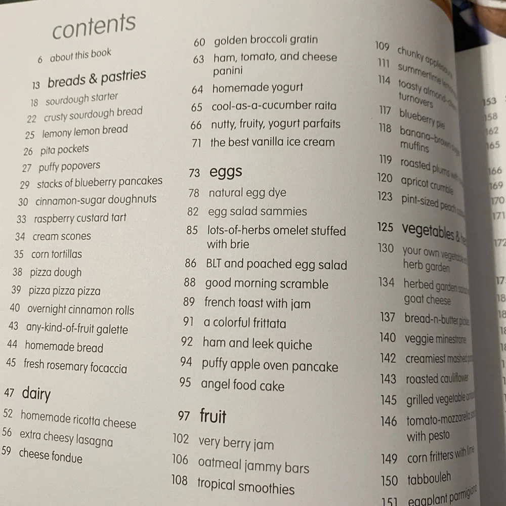 Williams Sonoma Family Meals Cookbook NWOT